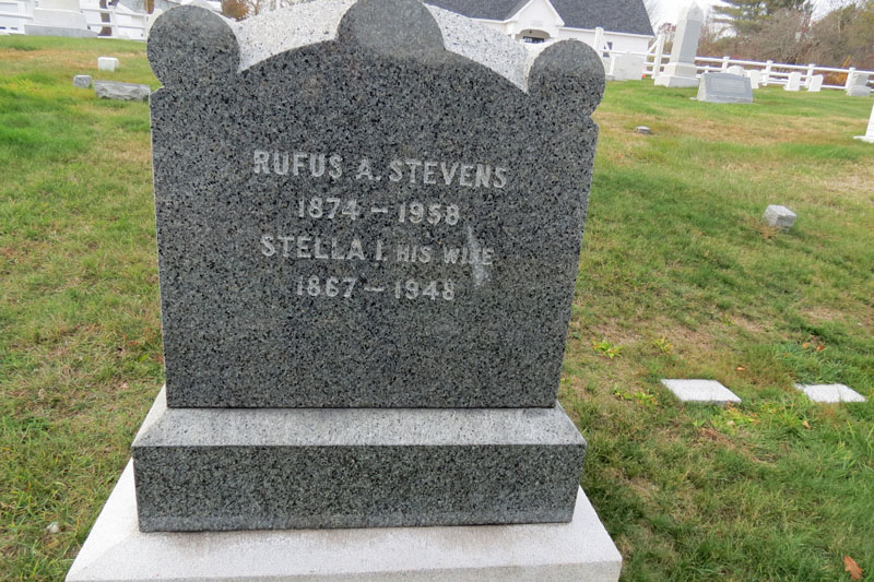Rufus and Stella Stevens monument