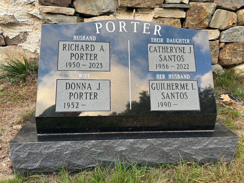 Richard and Donna Porter & Guilherme and Catheryne Santos memorial